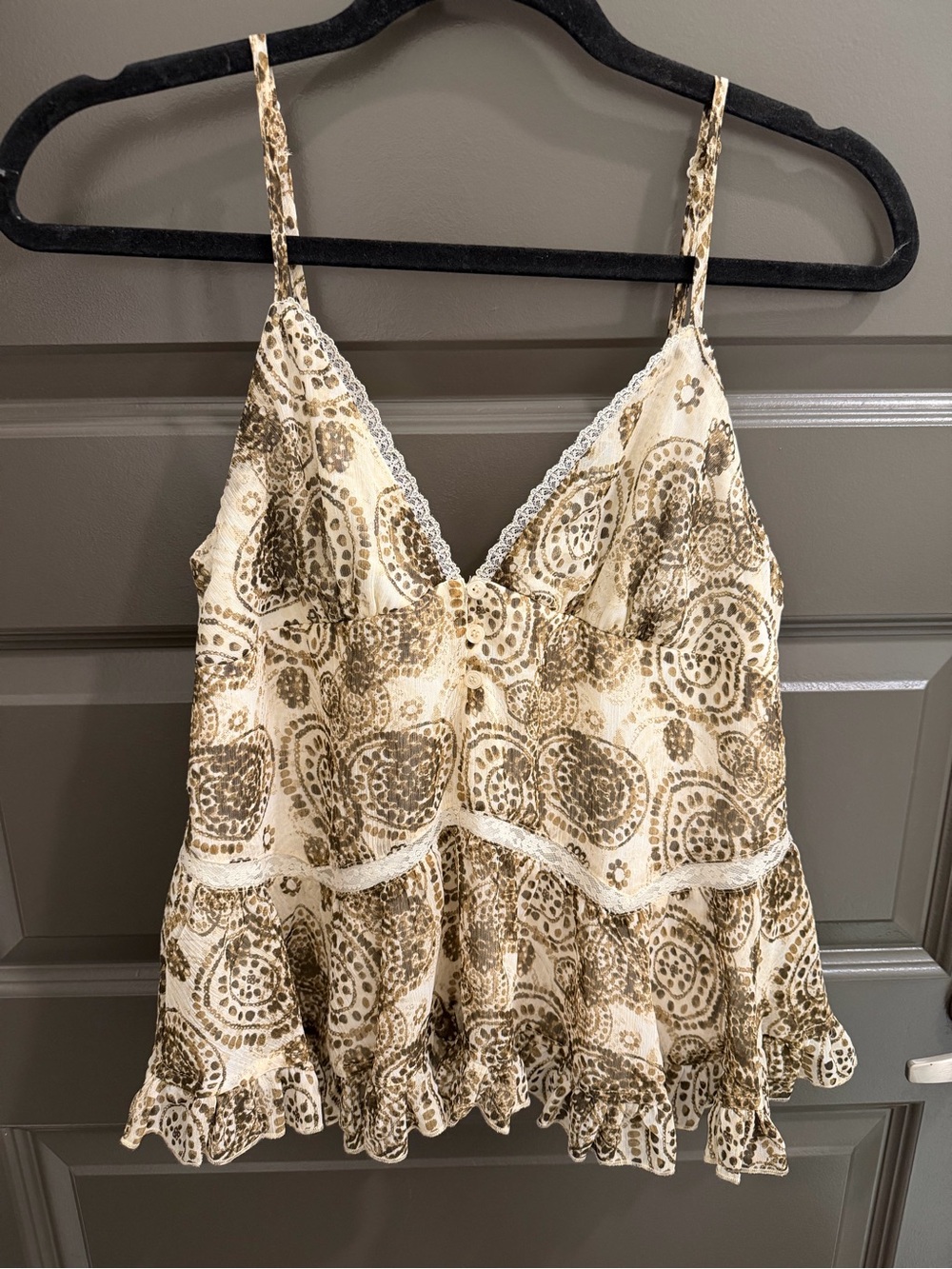 Lace Trim Cami Top in Olive/Cream Paisley Pattern